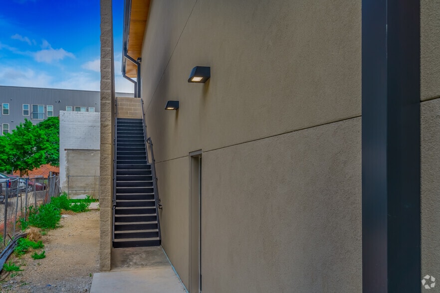 More Photos Of 227 E Cevallos, San Antonio Restaurant For Lease