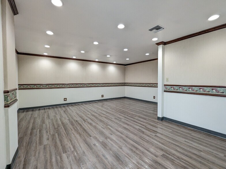 More Photos Of 10880 Thienes Ave, South El Monte Warehouse For Lease