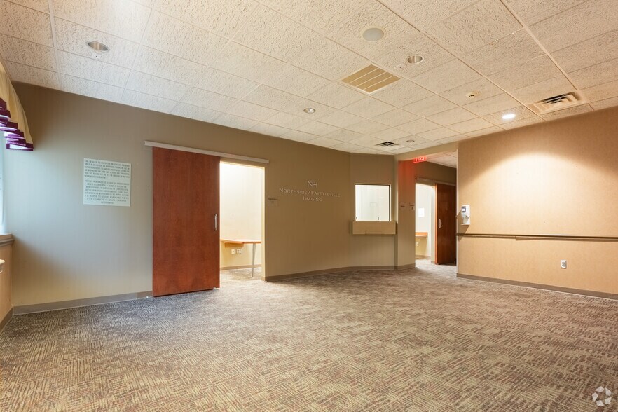 More Photos Of 1275 Highway 54 W, Fayetteville Medical For Lease