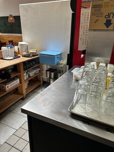 More Photos Of 9150-9198 W Olympic Blvd, Beverly Hills Storefront For Lease