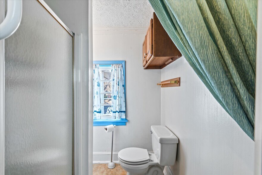 More Photos Of 115 E Broaddus Ave, Bowling Green Apartments For Sale