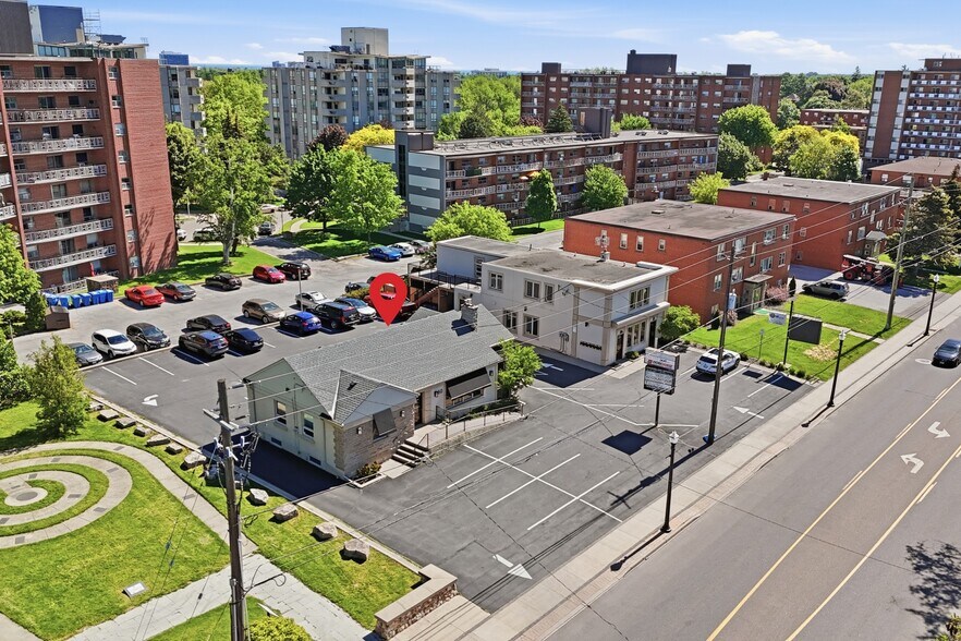 More Photos Of 60 King St W, Hamilton Office For Sale
