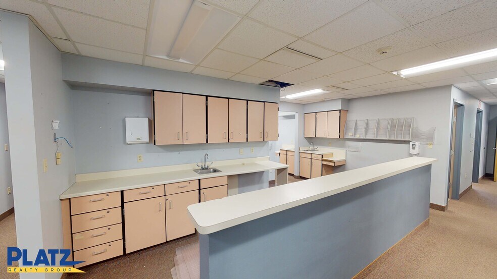 More Photos Of 7067 Tiffany Blvd, Youngstown Medical For Lease