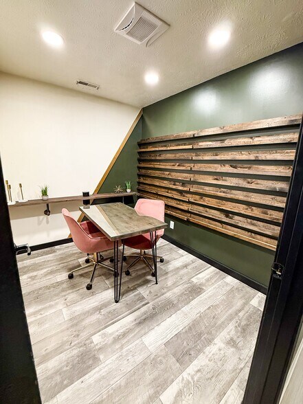 More Photos Of 138 3rd St, Underwood Freestanding For Sale