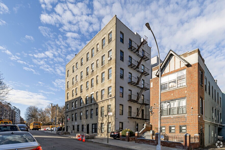More Photos Of 181 W Tremont Ave, Bronx Apartments For Sale