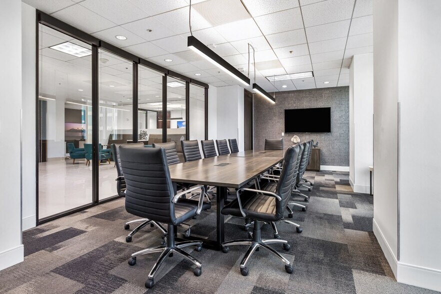 More Photos Of 3780 Kilroy Airport Way, Long Beach Coworking Space