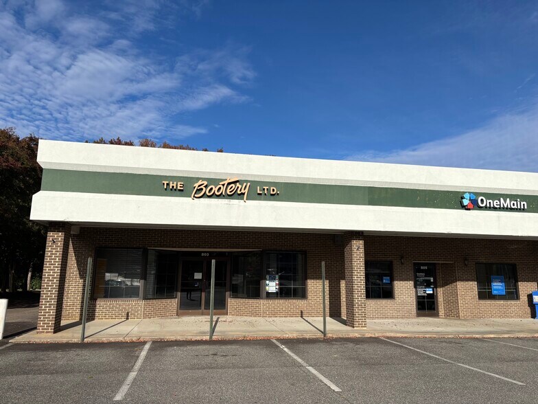 Primary Photo Of 803 N Madison Blvd, Roxboro General Retail For Lease