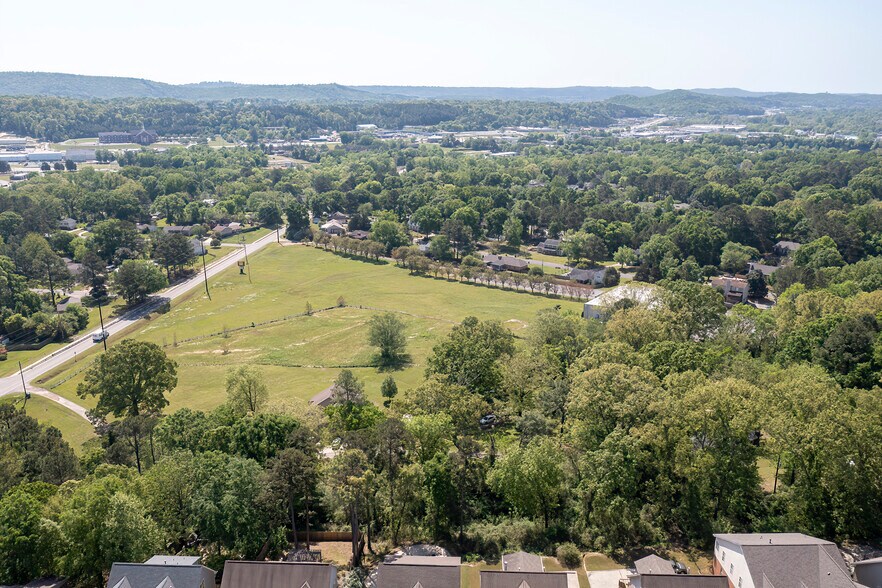 More Photos Of 419 Phillipians Blvd, Pelham Specialty For Sale