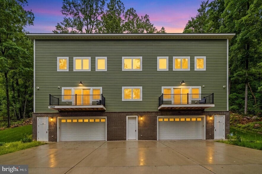 Primary Photo Of 13537 Hanging Rock Ln, Lovettsville Multifamily For Sale