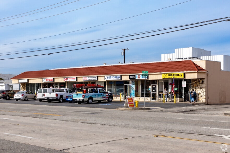 More Photos Of 2417-2431 190th St, Redondo Beach Storefront Retail Office For Lease