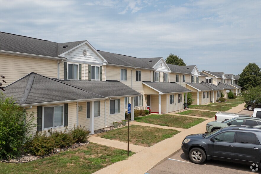 Primary Photo Of 333 Cemetery Rd, Bangor Apartments For Sale
