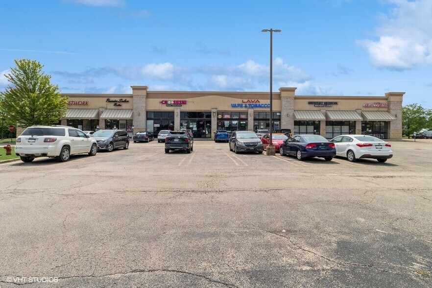 More Photos Of 301-345 Vertin Blvd, Shorewood Unknown For Lease