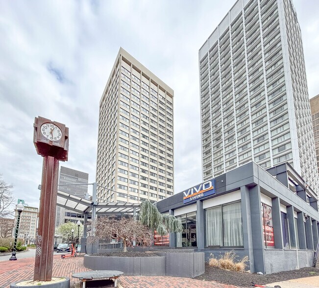 More Photos Of 101 W Fayette St, Baltimore Apartments For Sale