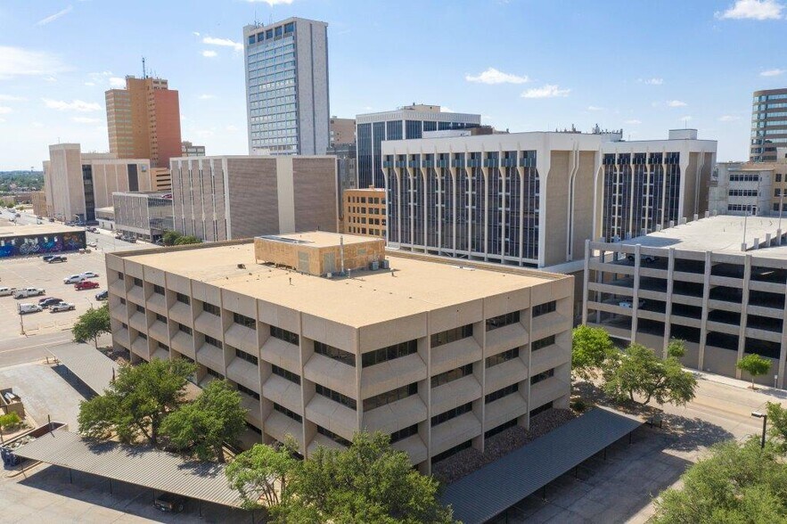 More Photos Of 125 W Missouri Ave, Midland Office For Sale