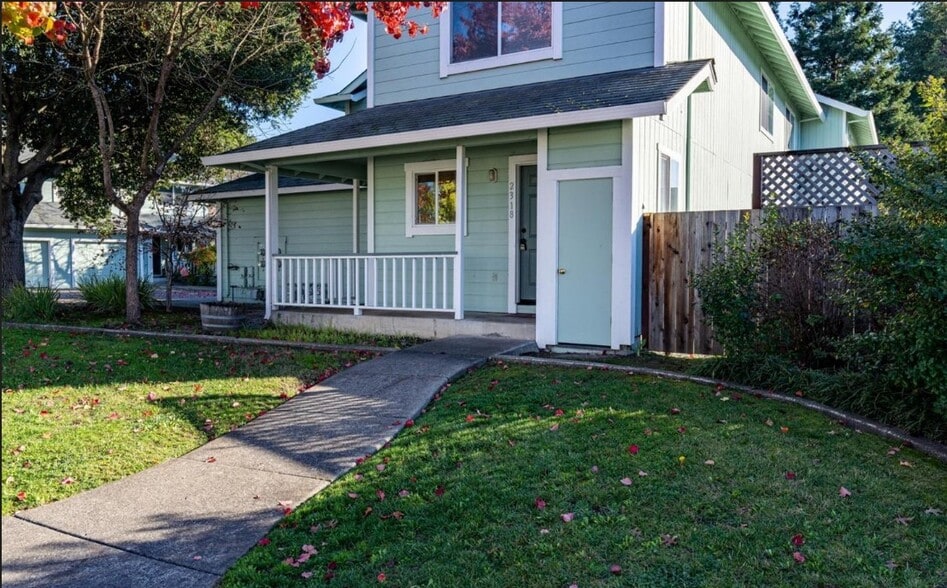 More Photos Of 2304 Donahue Ave, Santa Rosa Apartments For Sale