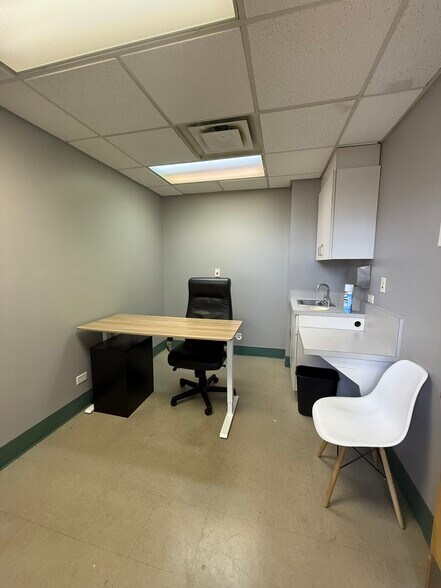 More Photos Of 2715 N Central Ave, Chicago Medical For Sale
