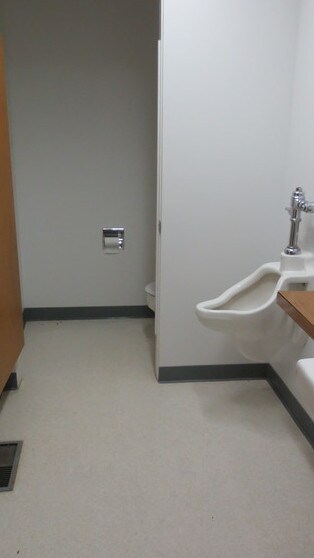 More Photos Of 360 W Sycamore St, Willows Office For Sale