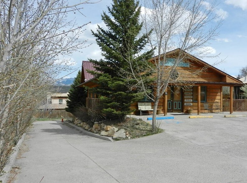 More Photos Of 160 Amelia St, Ridgway Office For Lease