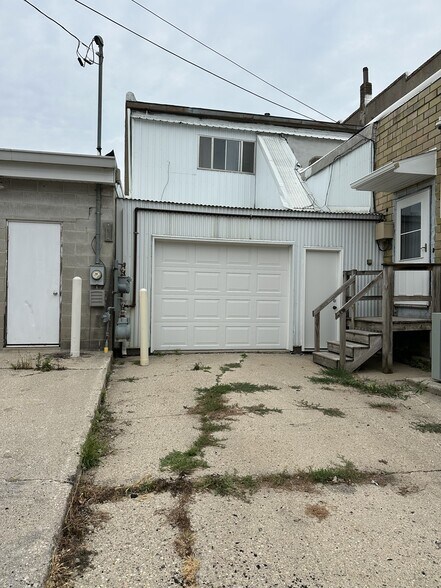 More Photos Of 210 N Main St, Clarion Drugstore For Sale