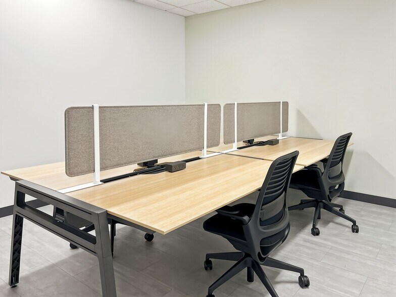 More Photos Of 3940 Peninsular Dr SE, Grand Rapids Coworking Space