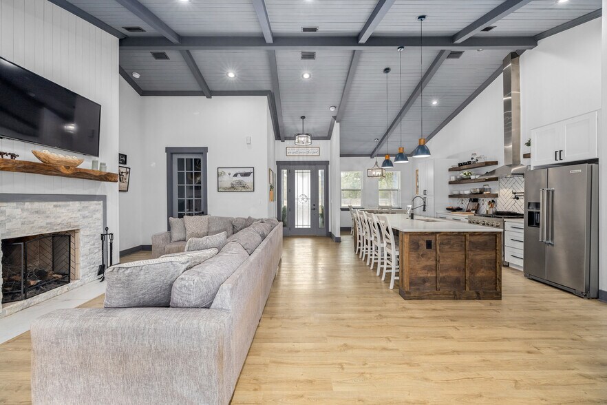 More Photos Of 6012 Long Branch Rd, Jacksonville Horse Stables For Sale