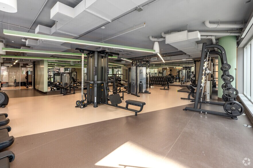 More Photos Of 5300 Wisconsin Ave, Washington Apartments For Lease