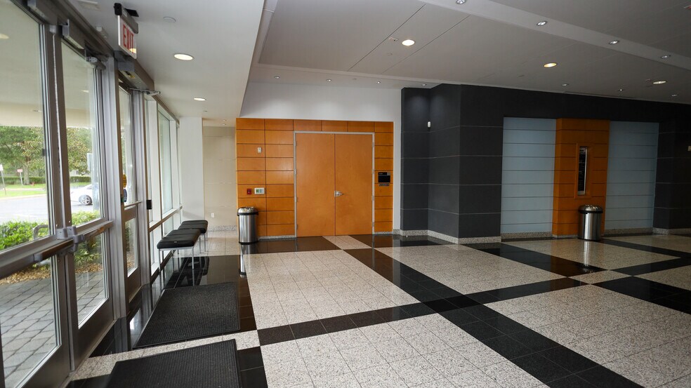 More Photos Of 7560 Red Bug Lake Rd, Oviedo Medical For Lease