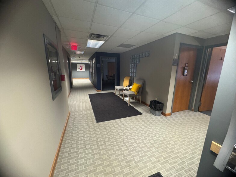 More Photos Of 347 W Berry St, Fort Wayne Office For Lease
