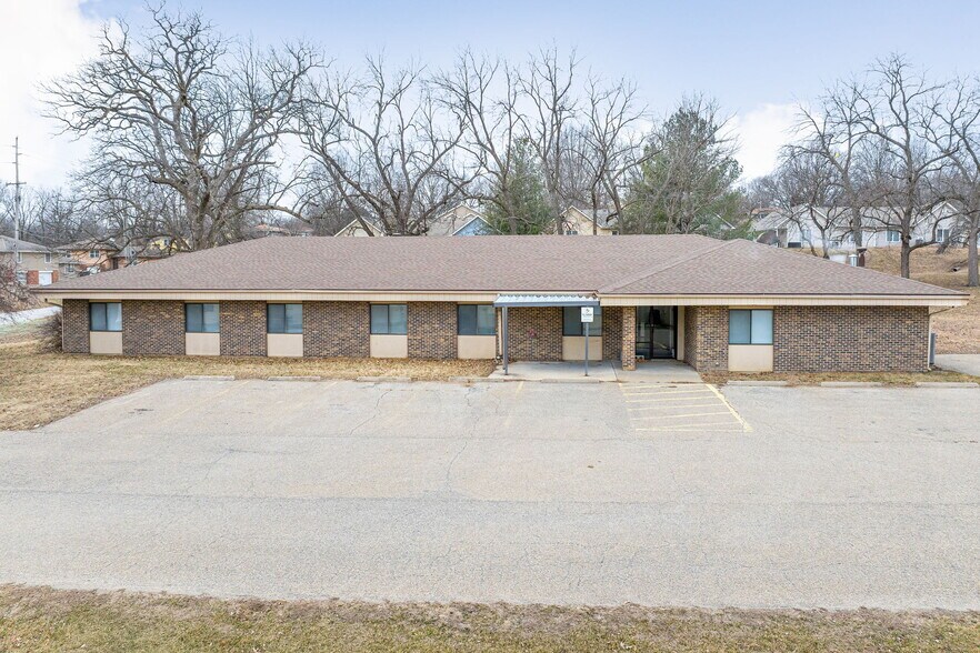 Primary Photo Of 3919 Messanie St, Saint Joseph Office For Sale