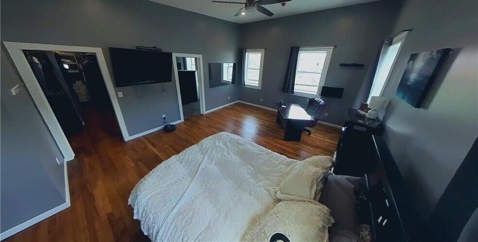 More Photos Of 1500 Hansford St, Charleston Warehouse For Sale