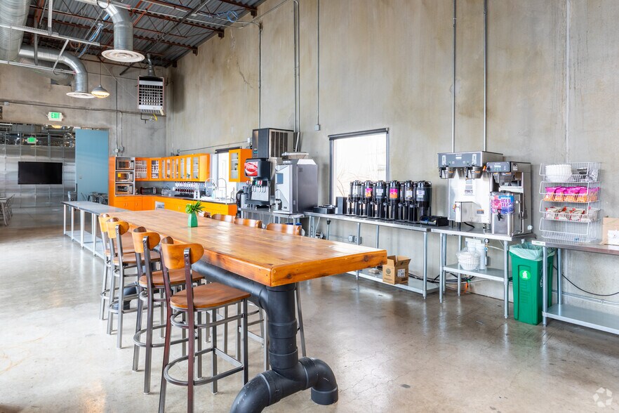 More Photos Of 6450 Gunpark Dr, Boulder Business Park For Lease