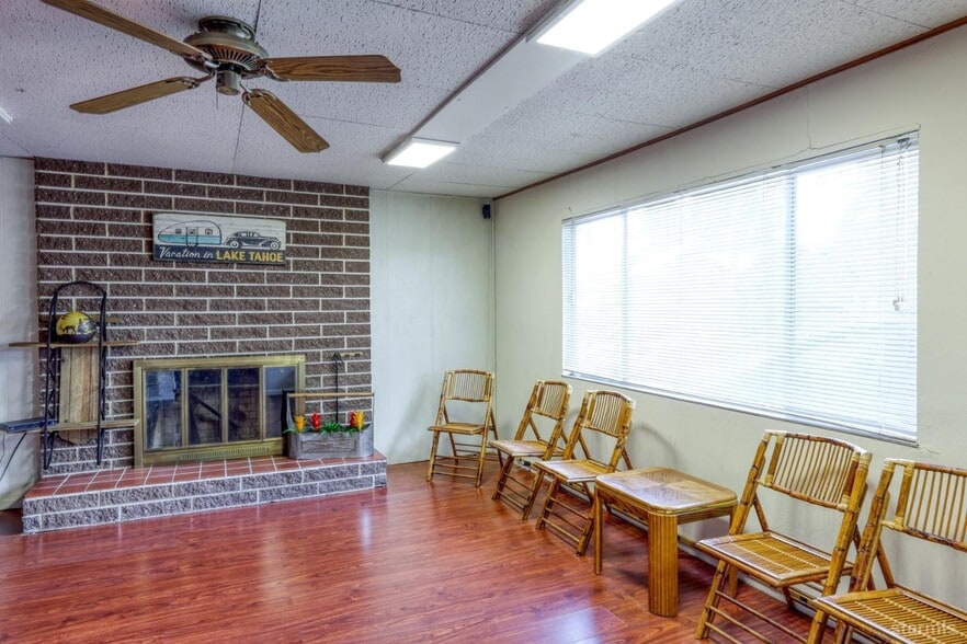 More Photos Of 3816 Pioneer Trl, South Lake Tahoe Office For Sale