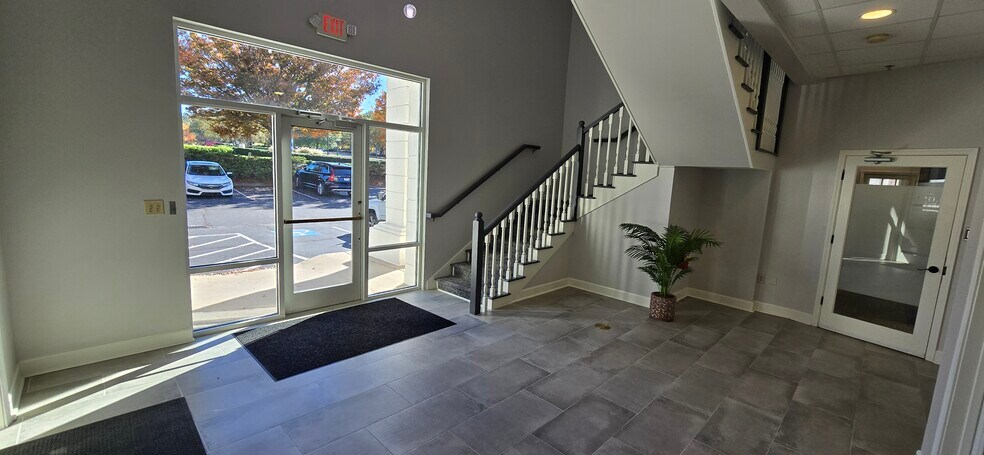 More Photos Of 3800 Mansell Rd, Alpharetta Loft Creative Space For Lease