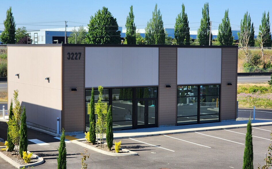 More Photos Of 3227-3231 Columbia House Blvd, Vancouver Unknown For Lease