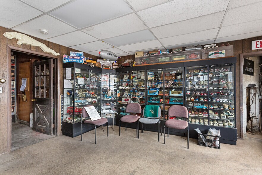 More Photos Of 307 Paterson Ave, East Rutherford Auto Repair For Sale