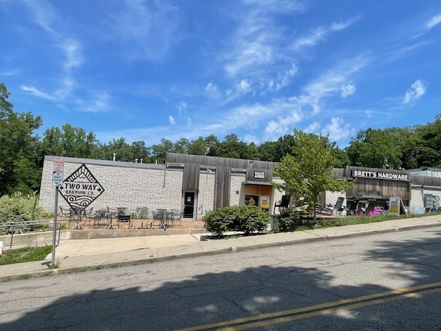 More Photos Of 18-20 W Main St, Beacon Storefront For Lease