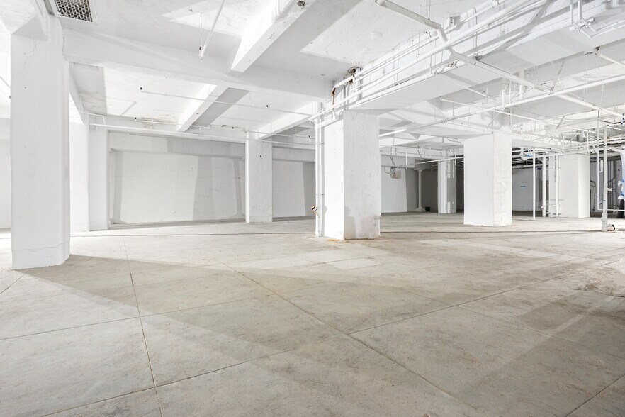 More Photos Of 400 S Main St, Los Angeles Multifamily For Sale