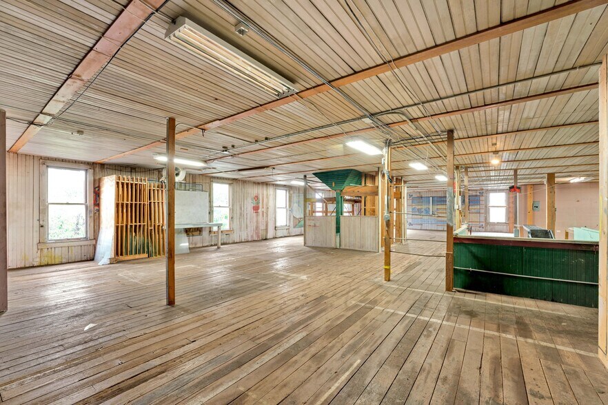 More Photos Of 808 B St, Hayward General Retail For Lease