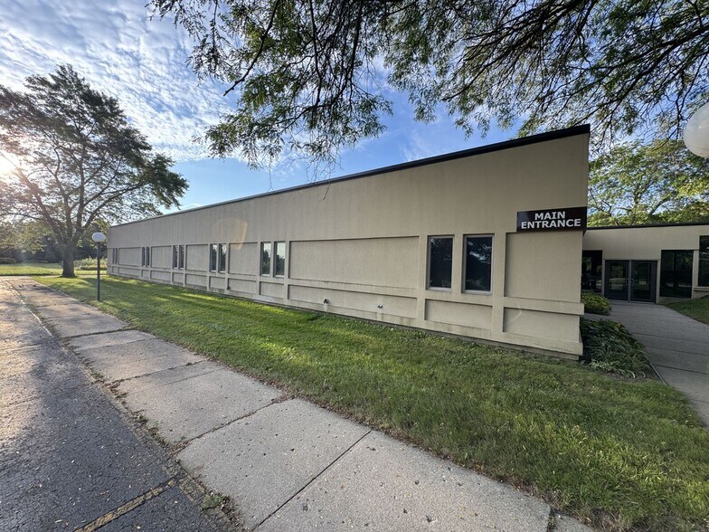 More Photos Of 5225 Calkins Rd, Flint Religious Facility For Sale
