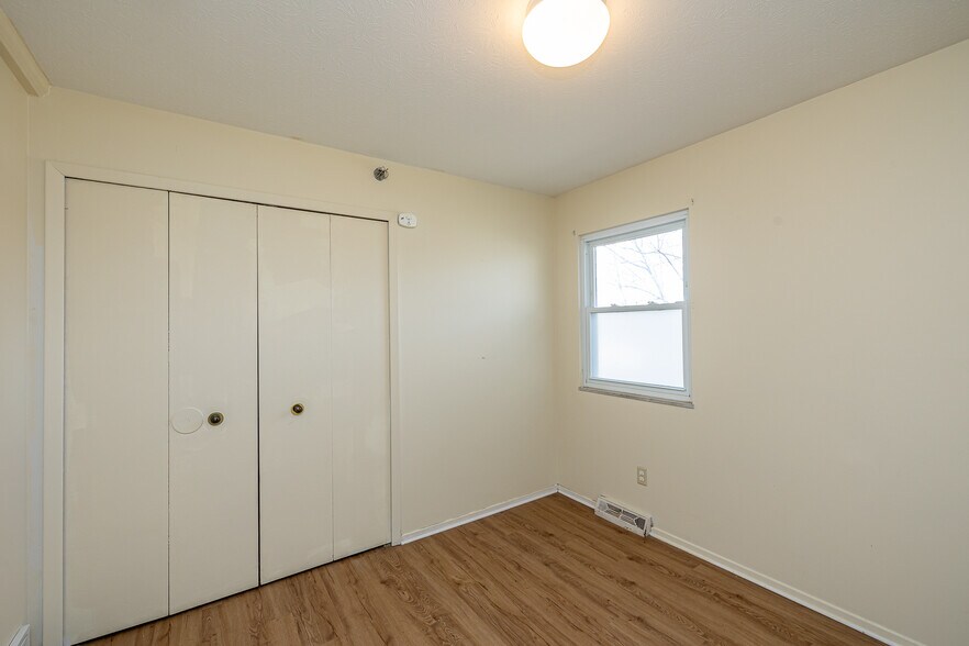 More Photos Of 7997 Wesley Dr, Strongsville Apartments For Sale