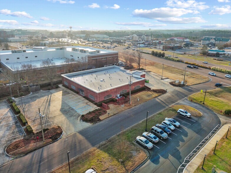 More Photos Of 2508 Lakeland Dr, Flowood Office For Lease