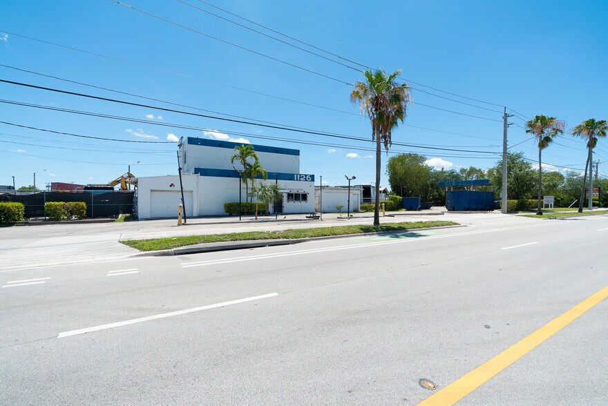Primary Photo Of 1126 Dr Martin Luther King Jr Blvd, Pompano Beach Truck Terminal For Sale