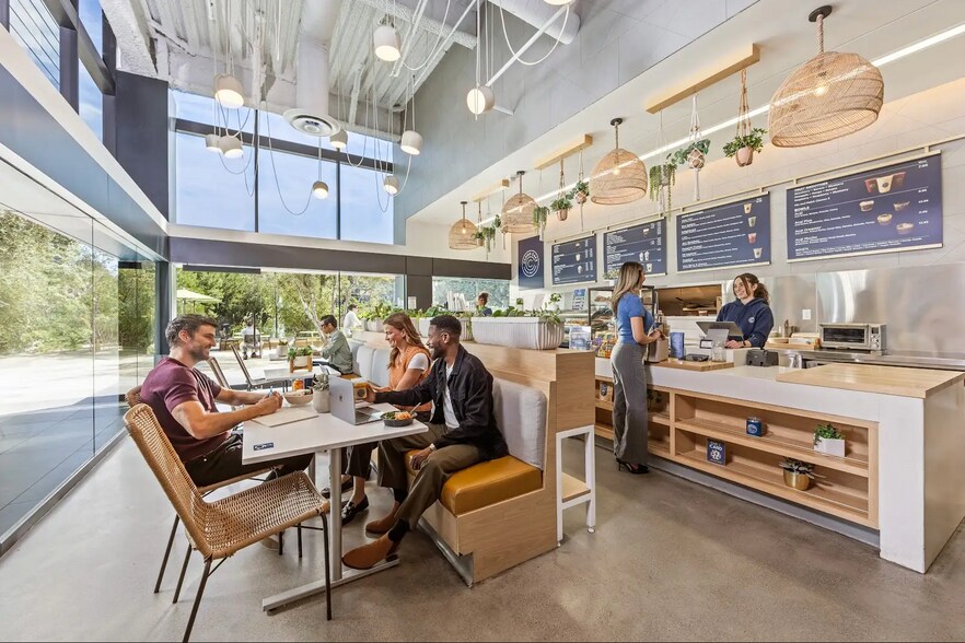 More Photos Of 3131 Camino del Rio N, San Diego Office For Lease