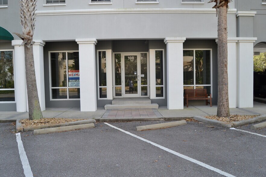 300 State St E, Oldsmar, FL 34677 MultiFamily For Lease