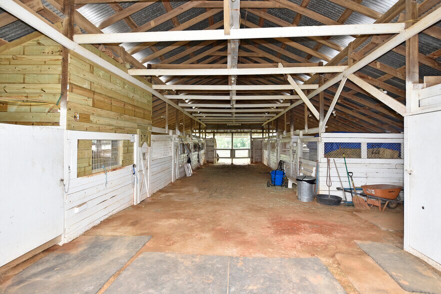 More Photos Of 1136 Jones Rd, New Waverly Land For Sale