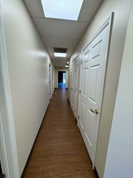More Photos Of 136 Ostwalt Amity Rd, Troutman Light Manufacturing For Lease