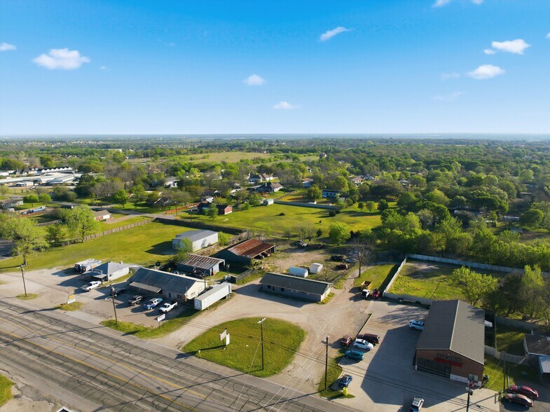 More Photos Of 510 S Robinson Dr, Robinson Office For Sale