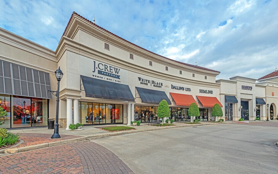 More Photos Of 7450 Jefferson Hwy, Baton Rouge General Retail For Lease