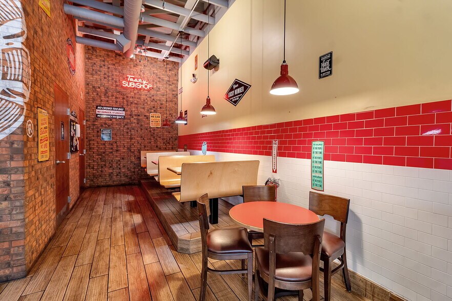 More Photos Of 4248 S Dale Mabry Hwy, Tampa Fast Food For Sale