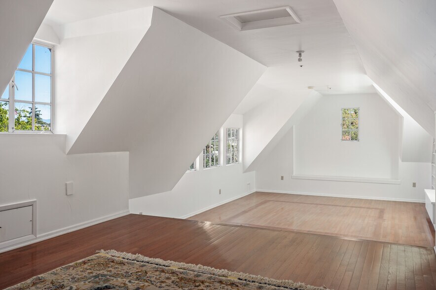 More Photos Of 437 2nd St, Solvang Storefront Retail Residential For Sale